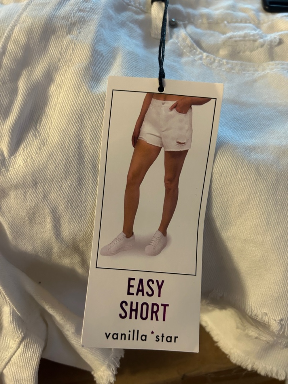 Vanilla Star White Distressed Frayed-Hem Denim Shorts - Picture 7 of 7